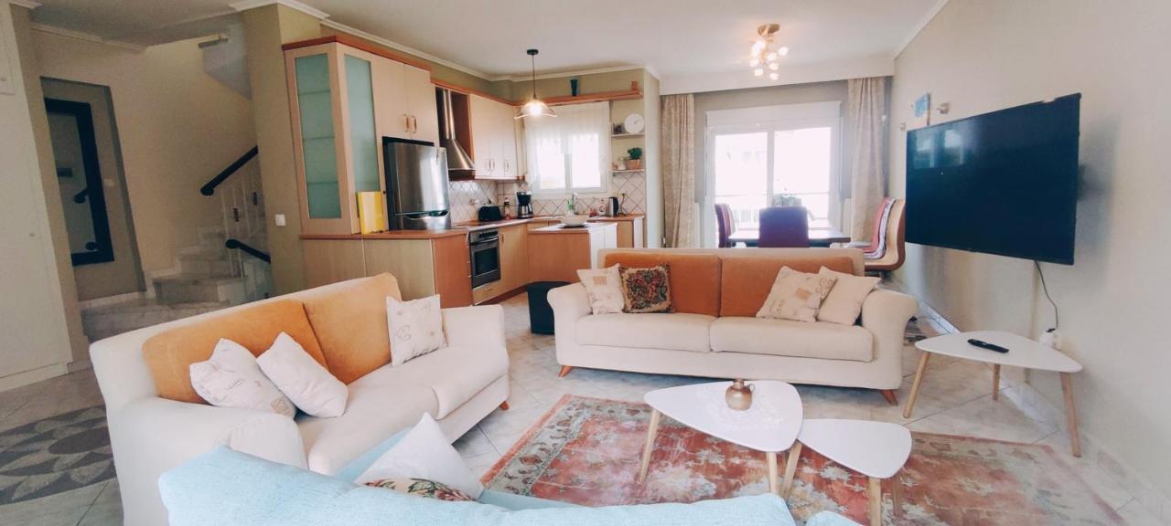 The Golden Guest House Peraia  ภายนอก รูปภาพ